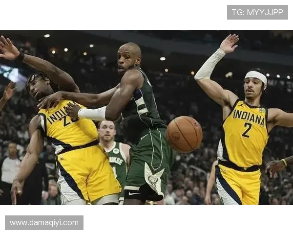 勇士与雄鹿激战正酣央视直播精彩瞬间不容错过